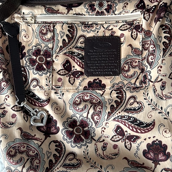 Brighton Extra Large Western Leather Hobo - Picture 11 of 12